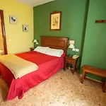 Arunda Ii فندق 2*