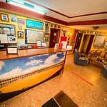 Arunda Ii فندق 2*