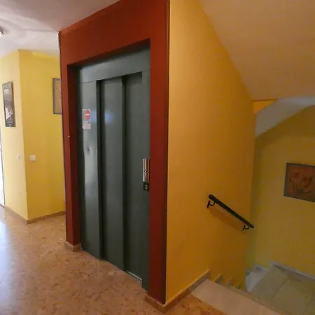 Arunda Ii Hotel 2*