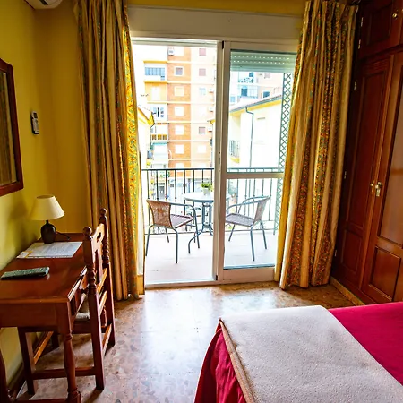 Arunda Ii فندق 2*